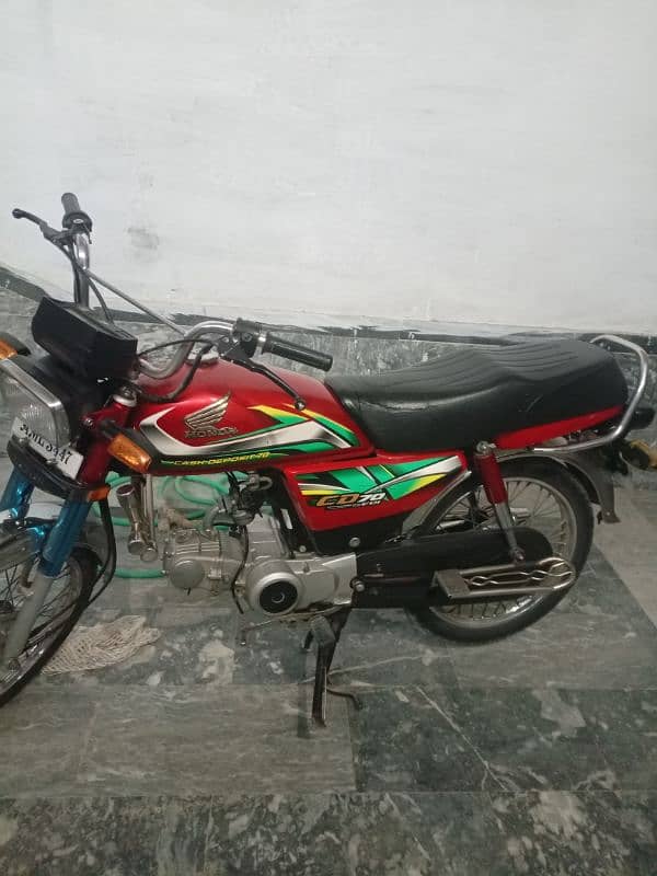 Honda CD 70 Urgent sell/ Smart Card available/ No work 0