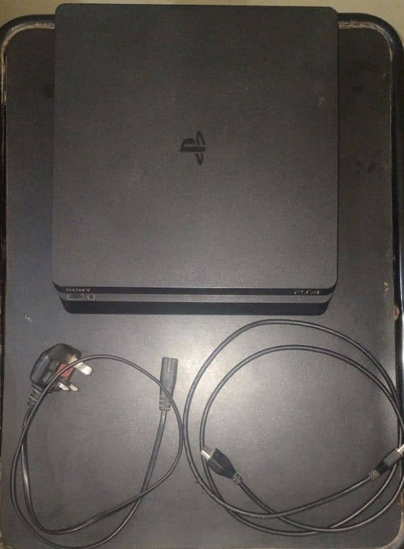 Ps 4 slim online version 1 TB with 1 controller 1