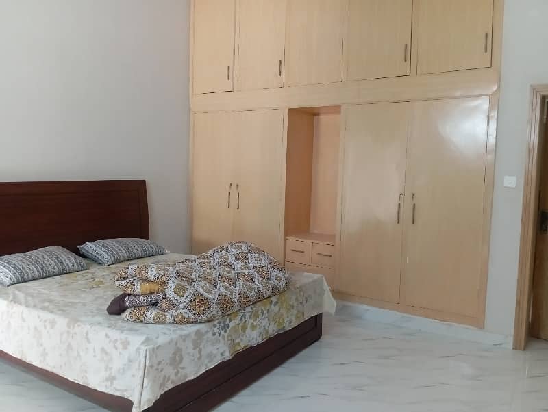 F-7/2. Fully Furnished One Kanal Upper Portion Separate Gate Tiles Flooring Near Rana Market Big Garden 23