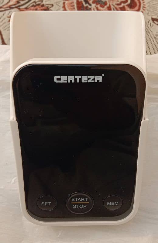 Digital Blood Pressure Monitor certeza BM-450 2