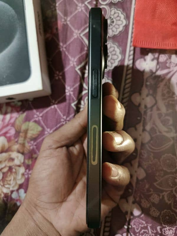 iPhone 15 pro Black colour JV 0