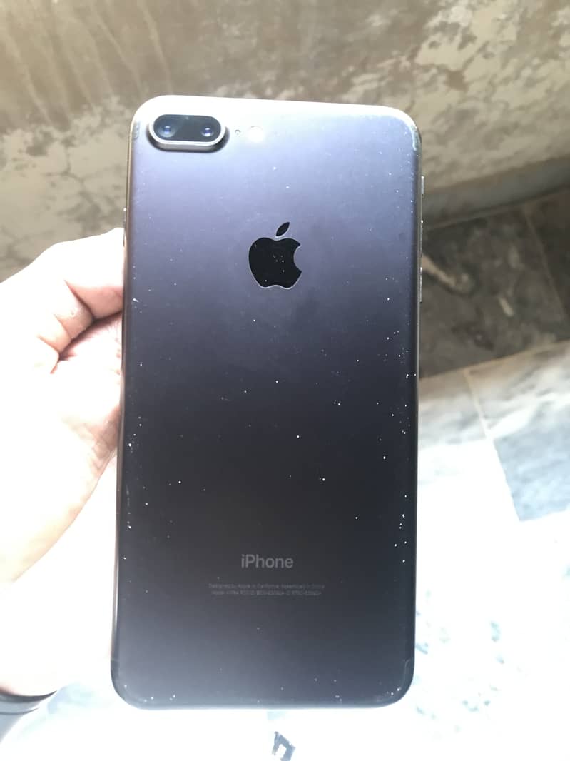 Apple iPhone 7 Plus 2