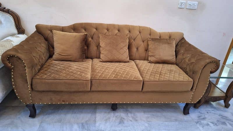 7 seater sofa with center table 2