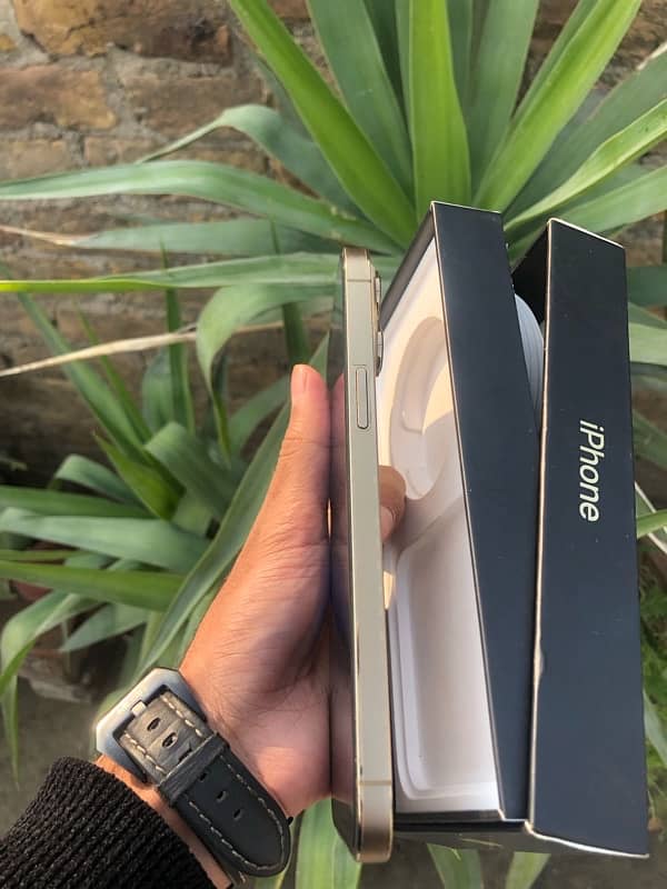 iphone 13pro max non pta 128gb with box only 3