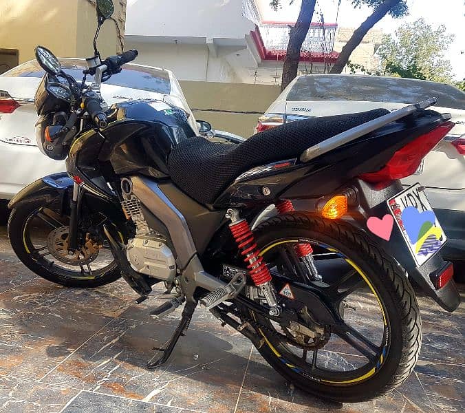 Suzuki GSX 125 4