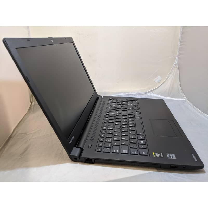 intel Core i5 5th Gen Toshiba Satellite Pro 100% Orignal Beast Laptop 0