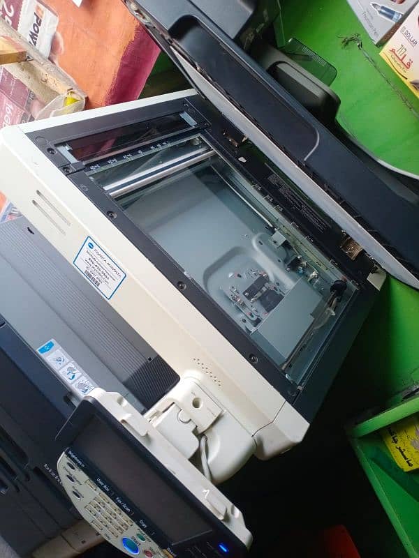 Photocopy machine bizhub 223 1