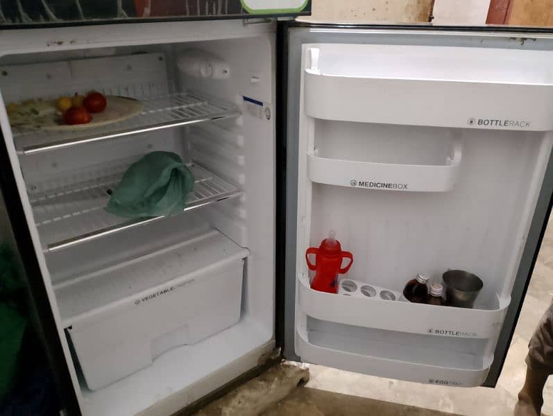 Orient refrigerator 0