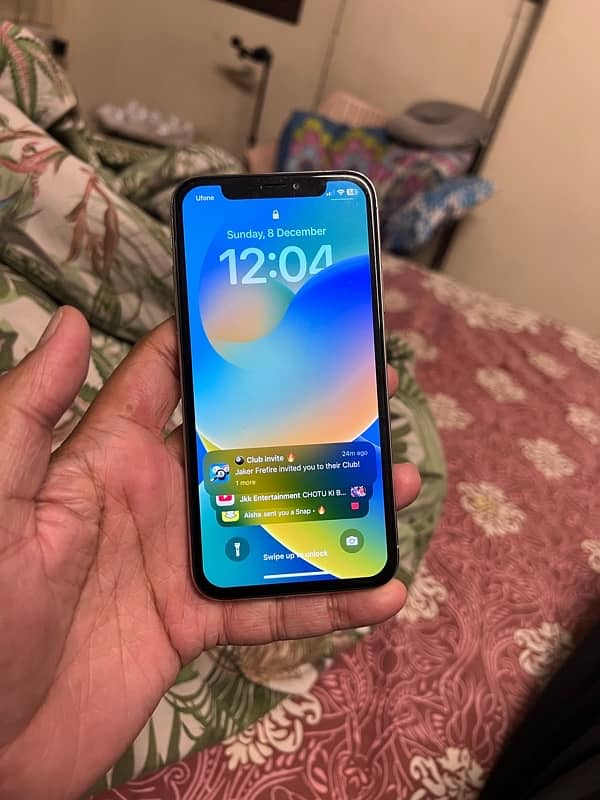 IPhone X 64GB Memory Pta Approved life Time 7