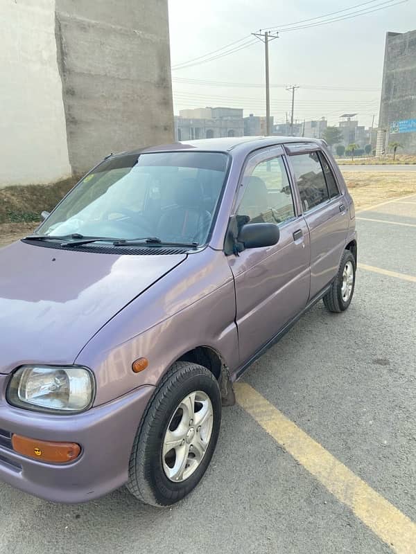 Daihatsu Cuore 2002 1