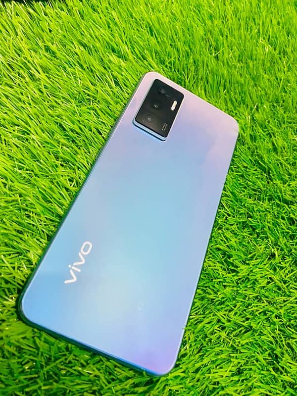 vivo v23e 12/128 with box 2