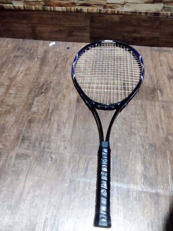 tannis racket 2