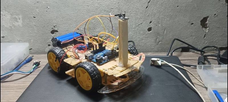 TV remote controlled robotic car for students projects Arduino based 2