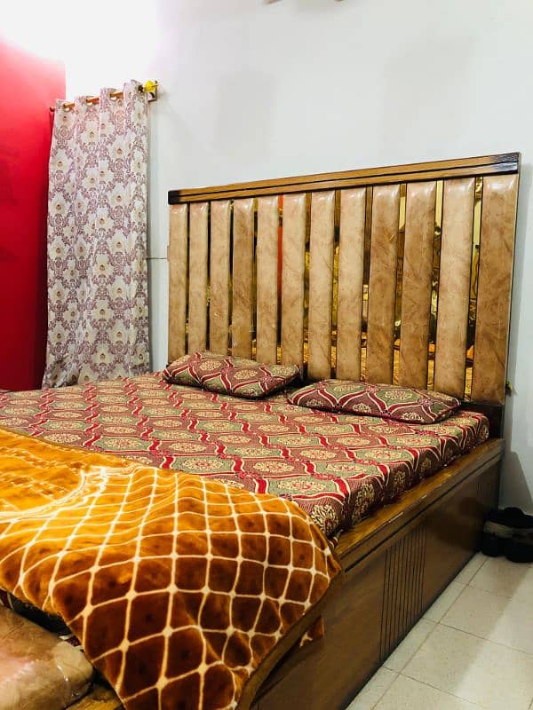 Complete Bedroom set (King-size) available for sale 0