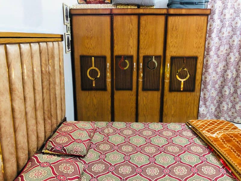 Complete Bedroom set (King-size) available for sale 7