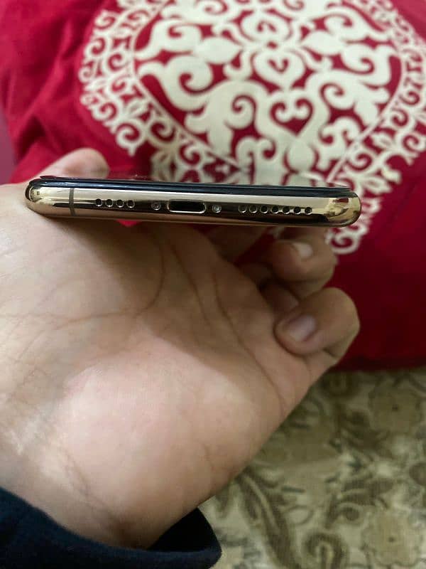 iphone XS Max Official Pta Approved 2