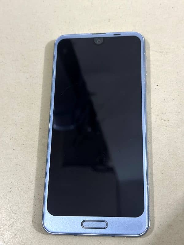 sharp Aquos r2 non pta 0