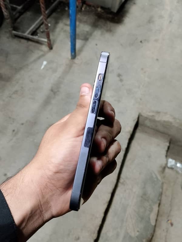 iPhone 14 Pro 128gb Factory unlock non pta 3