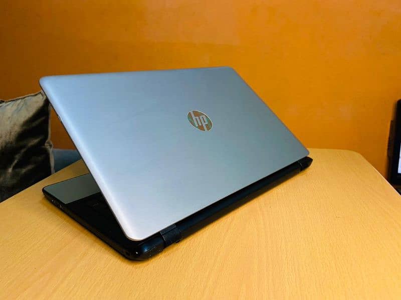 HP Gaming Laptop 6Gb Graphic 6TH Gen 8GB Ram 750GB Hard 15.6"Display 7