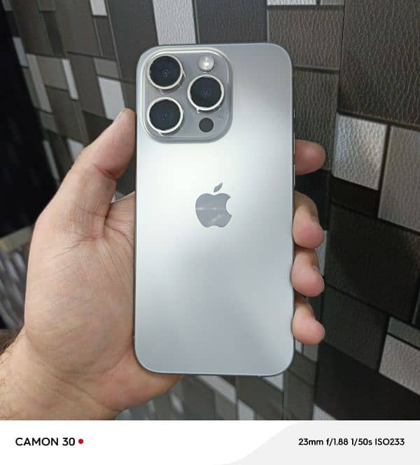 iphone 15 pro LLA factory 0