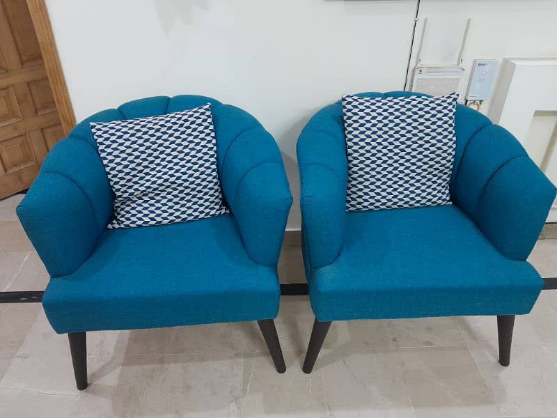 Sofa set and chairs 1