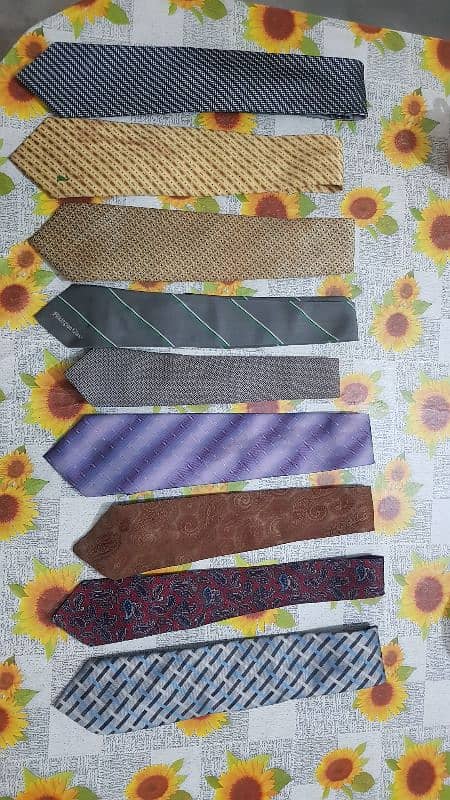 Set of 9 ties. Old money fashion. 0