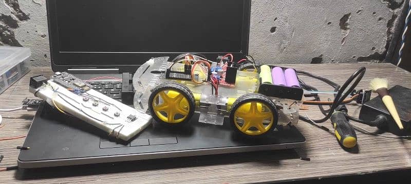 High speed 100 meters long range robotic car for students 1