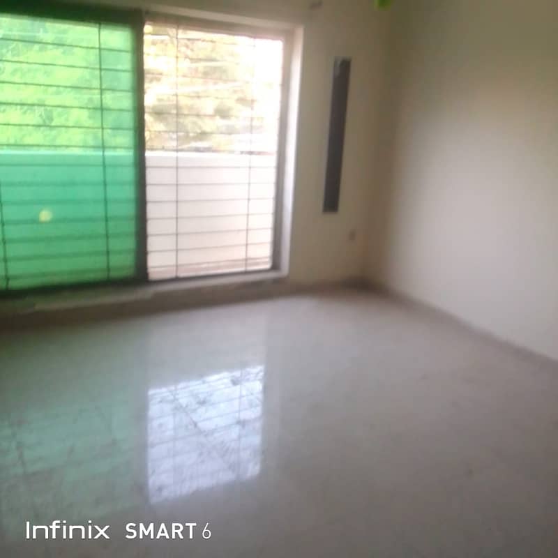 10 Marla House For Rent Wapda Town 9