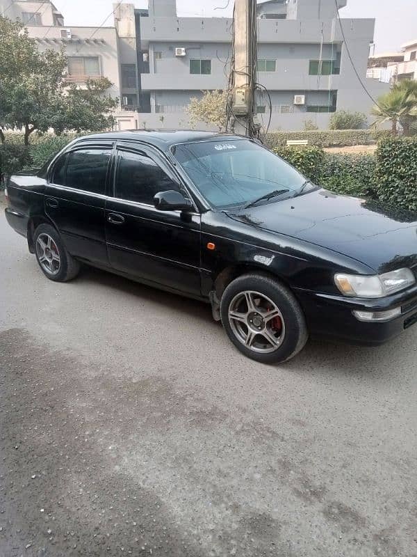 Toyota Corolla XE 2000 2