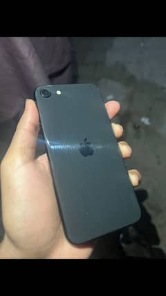 iphone SE 2020  30k.  ( 03216930559)