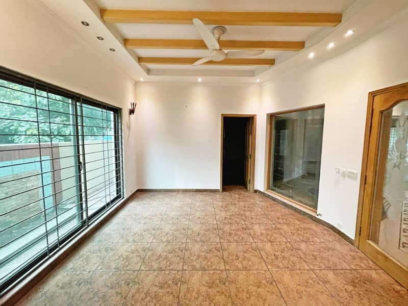 Cantt Properties offer 1 kanal corner house availabel for rent in DHA phase 3 5