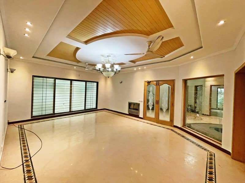 Cantt Properties offer 1 kanal corner house availabel for rent in DHA phase 3 7