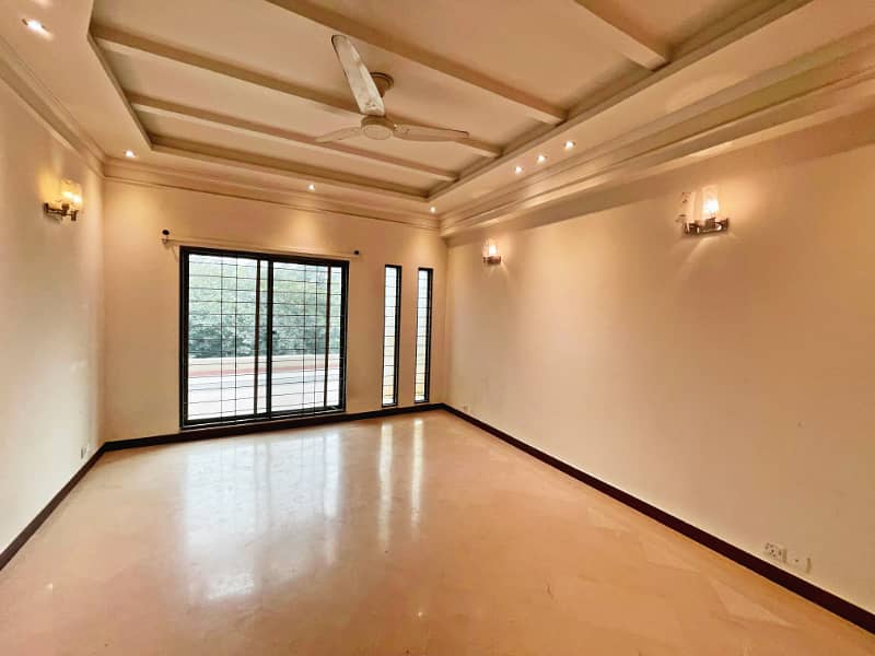 Cantt Properties offer 1 kanal corner house availabel for rent in DHA phase 3 17