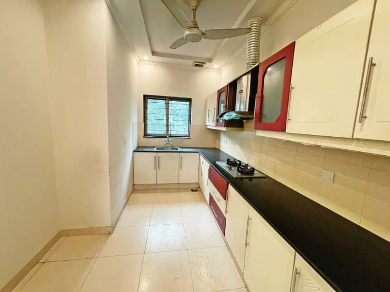 Cantt Properties offer 1 kanal corner house availabel for rent in DHA phase 3 21