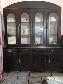 4 mirror door & 4 cabinets condition 9/10