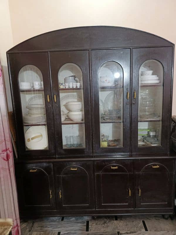 4 mirror door & 4 cabinets condition 9/10 2