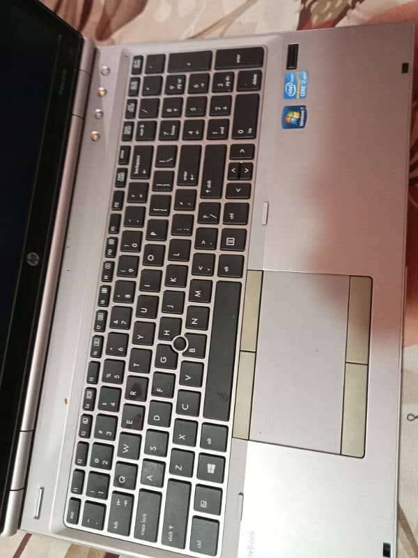 hp elite book core i7 3rd generation all ok 9