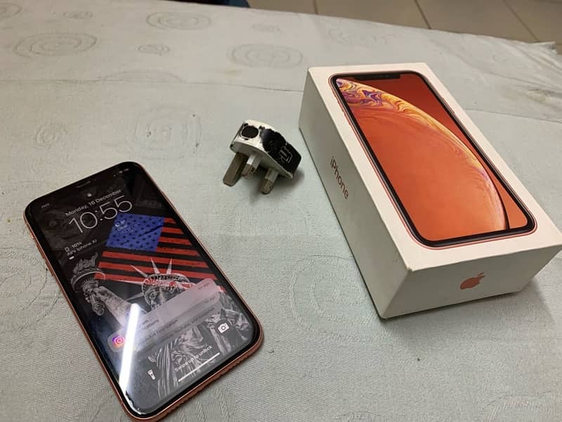 iphone xr 128gb dual sim pta approved 0