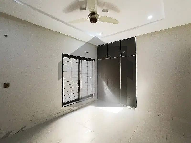 Brand New 5 Marla House for Sale in Khayaban-e-Amin, Lahore 10