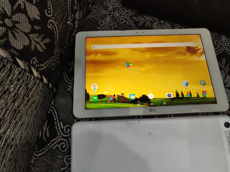 10.5 inches USA tablets 3/32 gb wifi 7