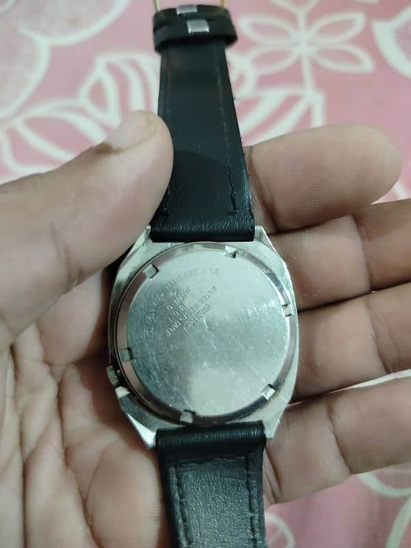 Antique Tv Shape Seiko 5 7009 japan Vintage Orient Ricoh citizen Rolex 4