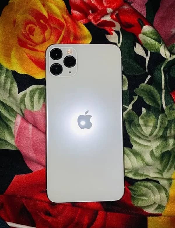 IPhone 11 Pro Max 1