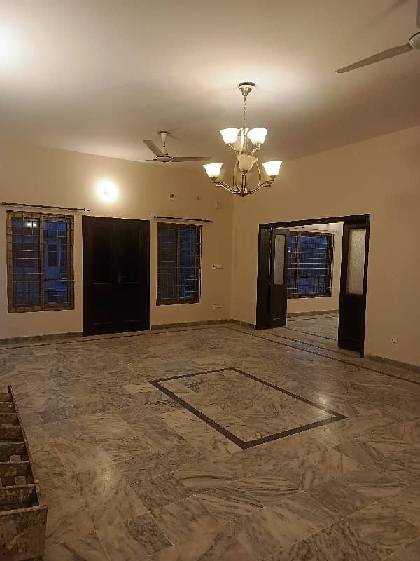 G-11 Real Pics 500 Sq. Yards beautiful upper portion marble flooring wide street 0