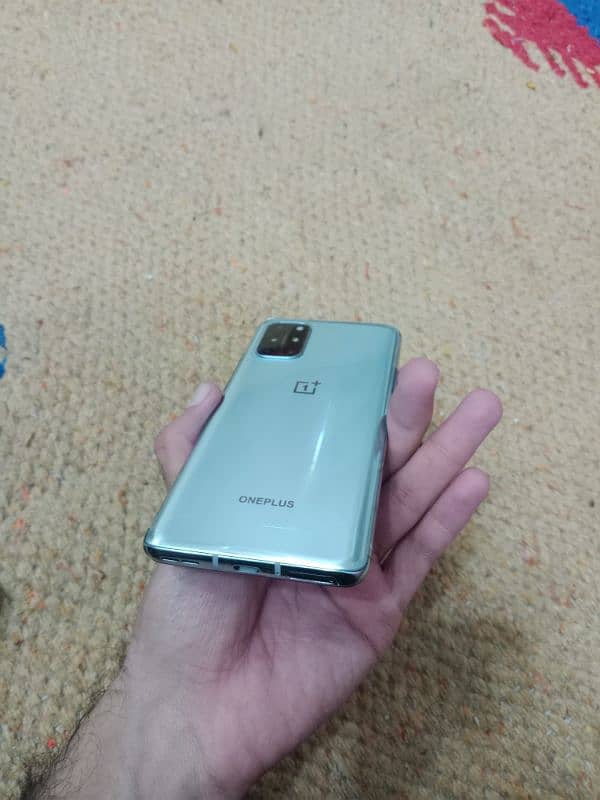 OnePlus 8t(10/10condition)12/256)With65WOnePlusCharger}03121618499 wts 2