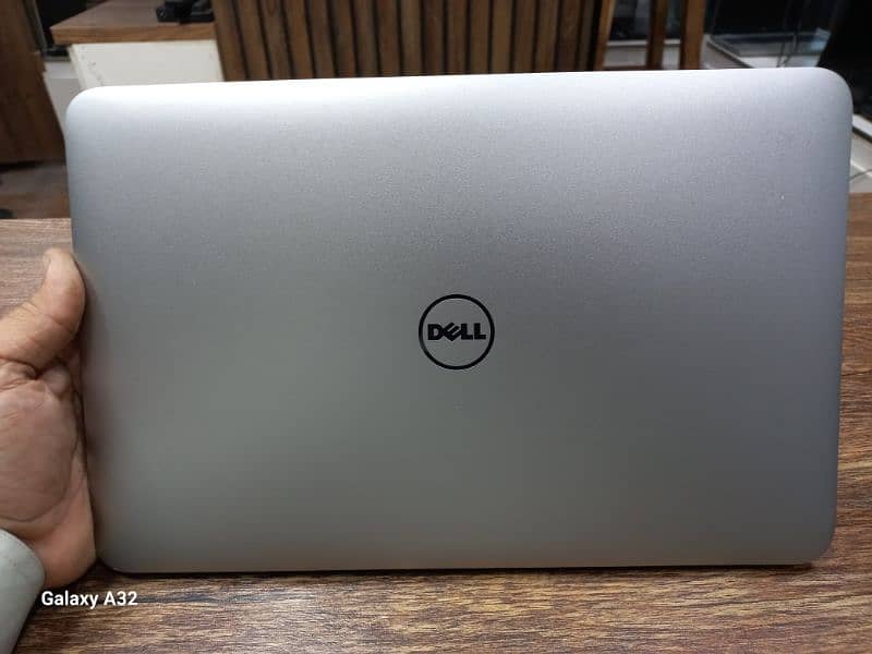 DELL XPS 13 L321x core i5 2nd Gen 4gb 128gb SSD fresh stock @ PC WORLD 1