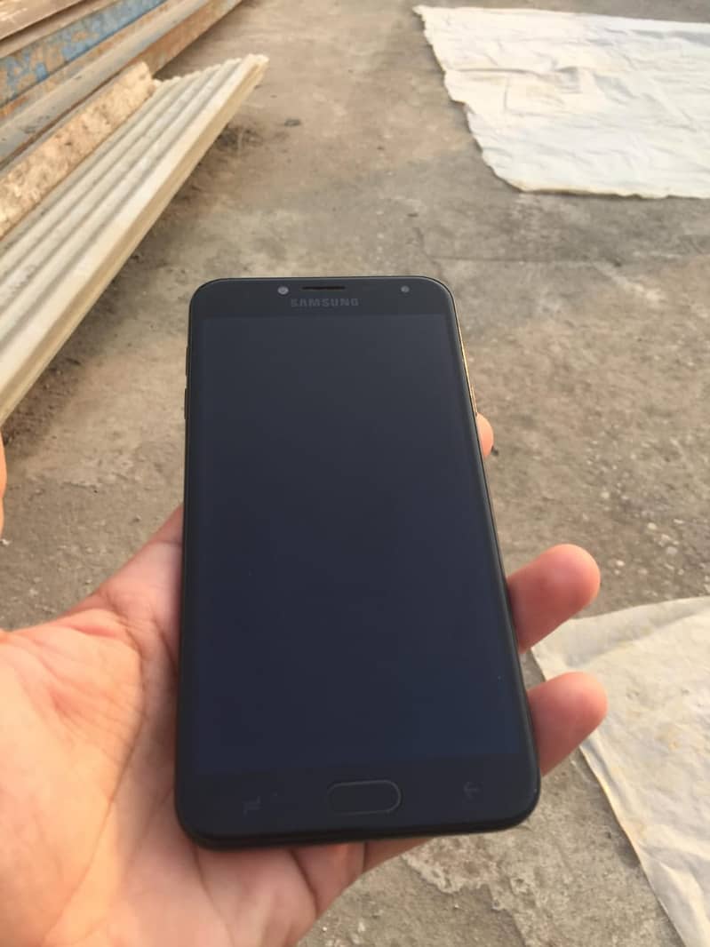 Samsung J4 clean condition 0