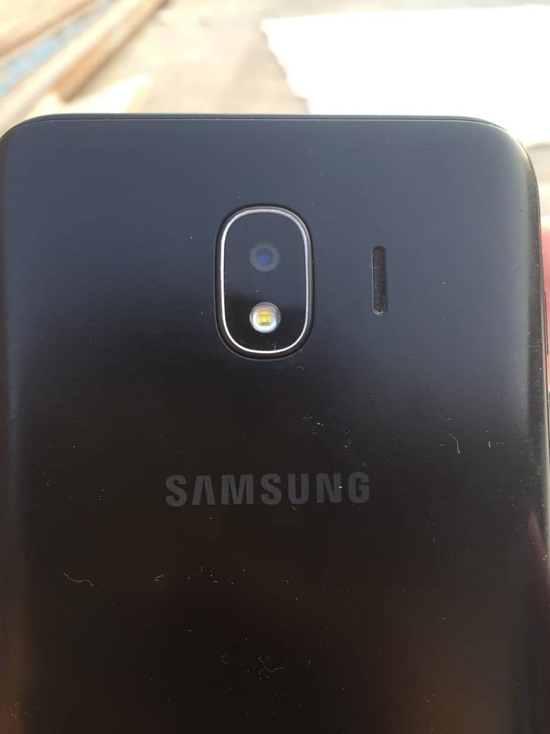 Samsung J4 clean condition 3