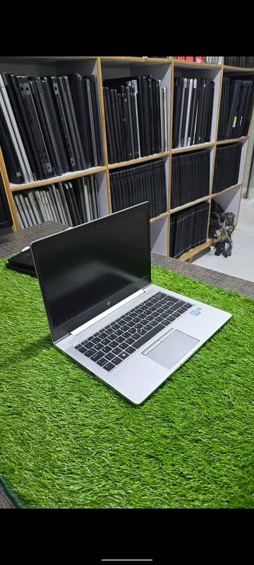 Elitebook HP 8th generation 830 G5 1