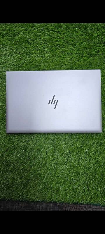 Elitebook HP 8th generation 830 G5 4