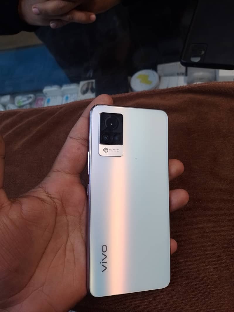 vivo v21 8